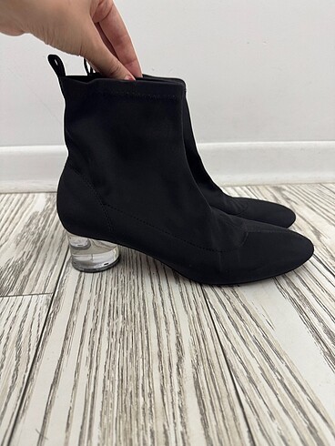 40 Beden Zara bot