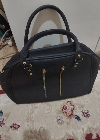 Siyah Fermuarlı Kadın Çanta