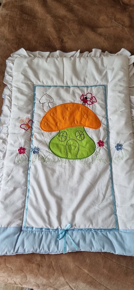 Renkli Nakışlı bebek altaçma örtüsü - Görsel 3