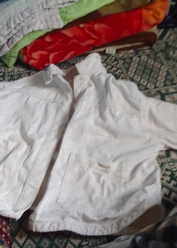 Beyaz Düğmeli kadın kot ceket - Görsel 4