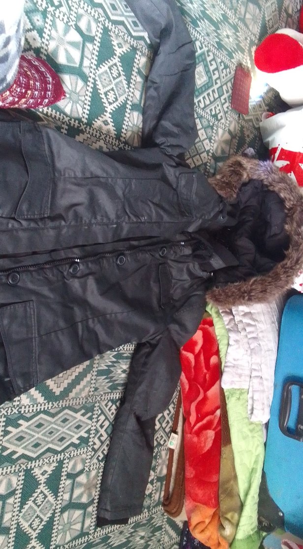 Kürk Detaylı Siyah Midi Kadın Mont - Görsel 3