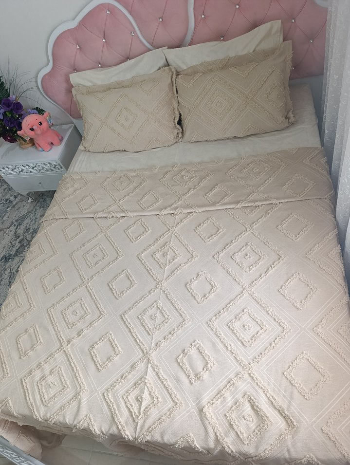 Beyaz Pastel Desensiz Yatak Örtüsü - Görsel 2