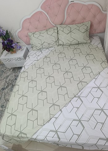 Beyaz Baskılı Yatak Örtüsü - Görsel 3