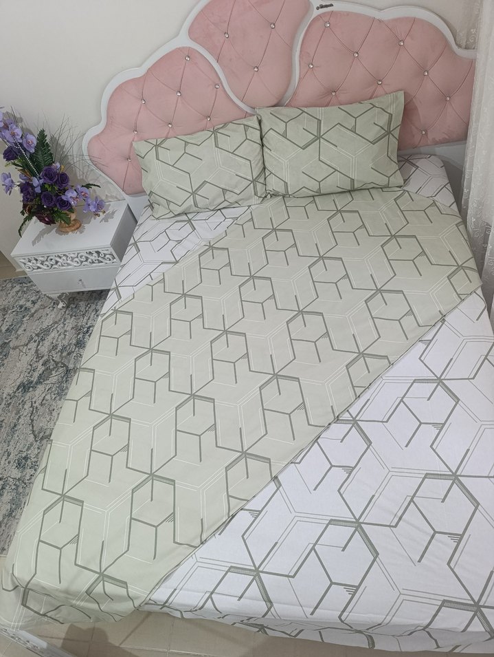 Beyaz Baskılı Yatak Örtüsü - Görsel 3