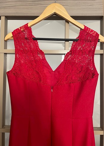 İPEKYOL Kırmızı V Yaka Uzun Abiye Elbise - Görsel 3