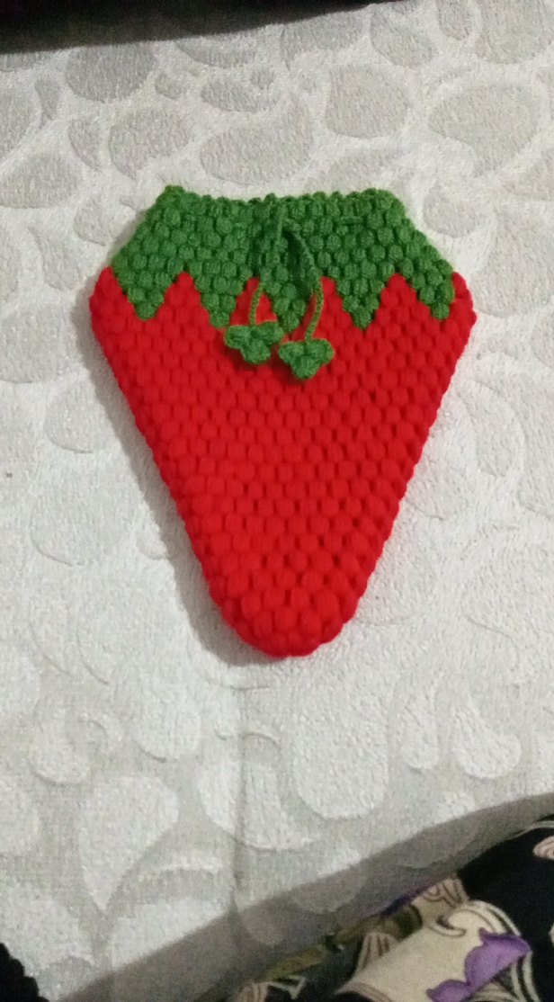 Çilek Desenli Kırmızı Banyo Süngeri - Görsel 3