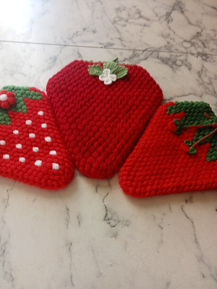 Nakışlı Kırmızı Renkli çilek lif - Görsel 2