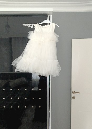 Beyaz Askılı Fırfırlı Kız Çocuk Elbise - Görsel 4