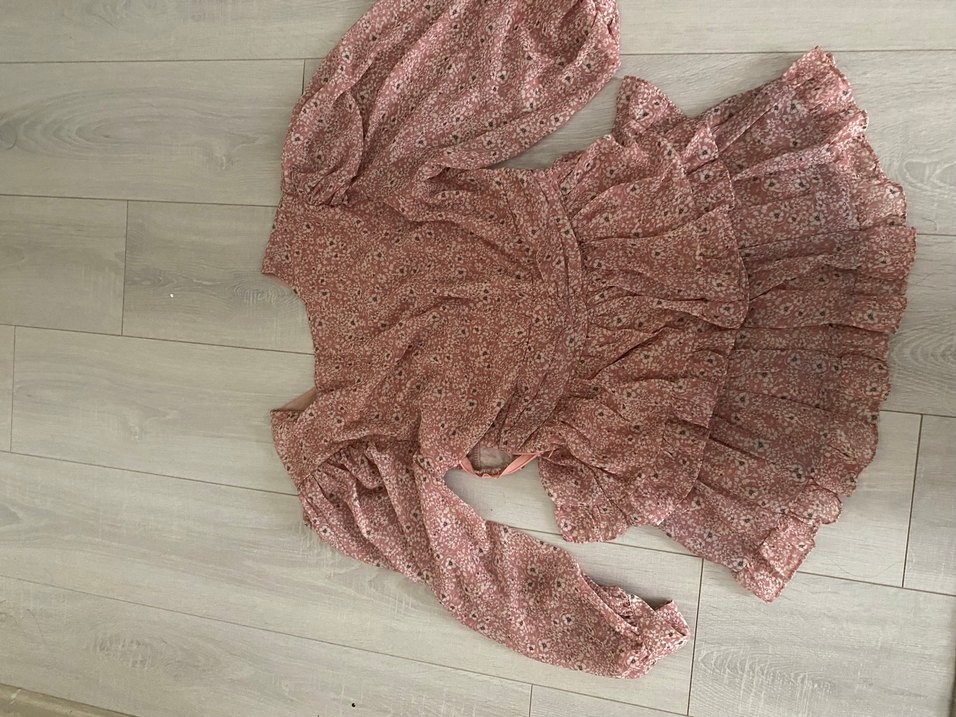 Pembe elbise - Görsel 3