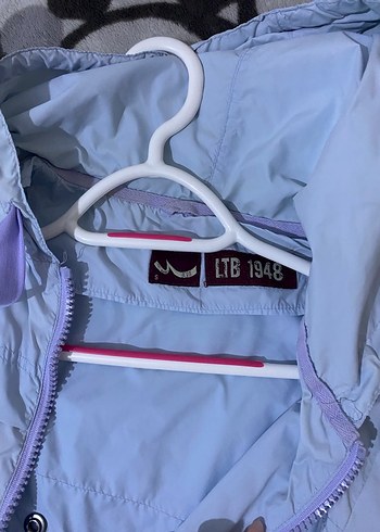 Çantaya dönüşebilen yağmurluk - Görsel 4