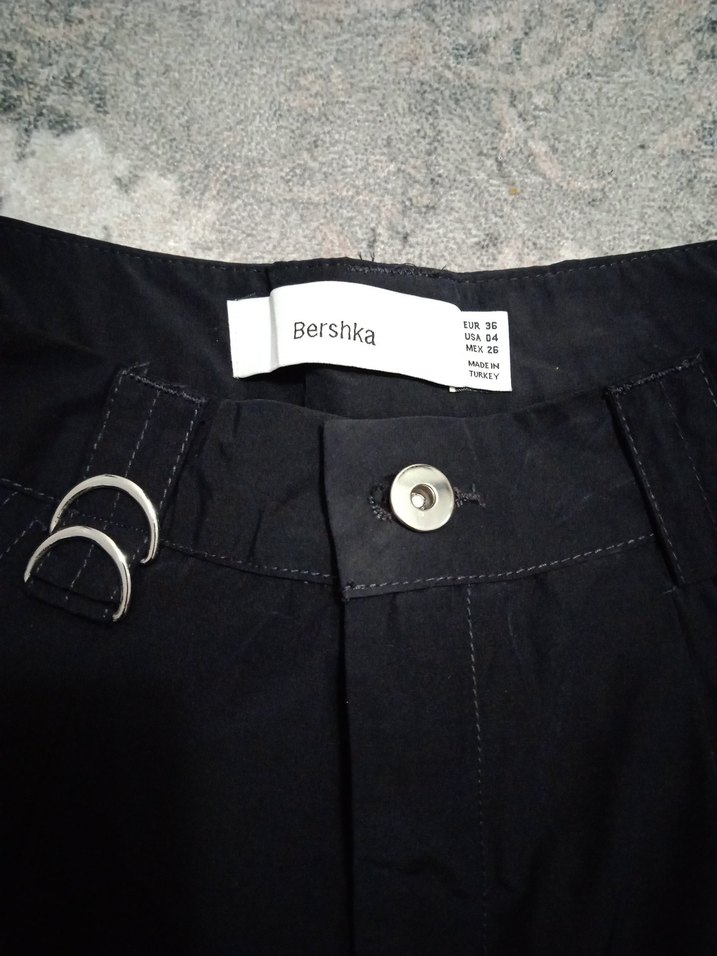 Siyah Kemerli Geniş Kesim Kadın Pantolon - Görsel 3