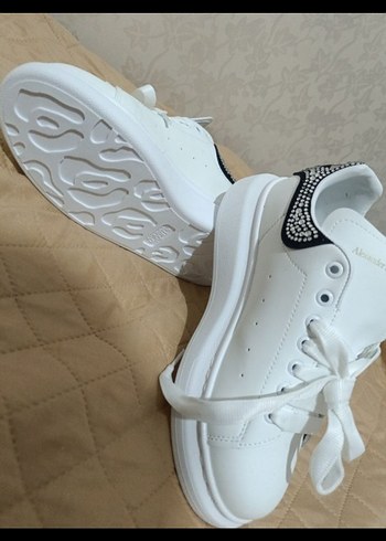 Alexander McQueen Beyaz Bağcıklı Spor Ayakkabı - Görsel 4