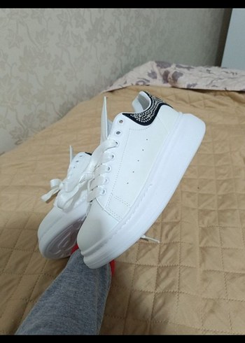 Alexander McQueen Beyaz Bağcıklı Spor Ayakkabı - Görsel 2