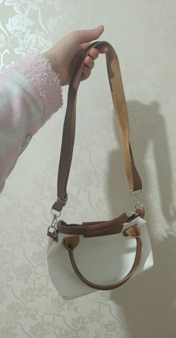 Minimalist Beyaz Deri Kadın Çanta - Görsel 3