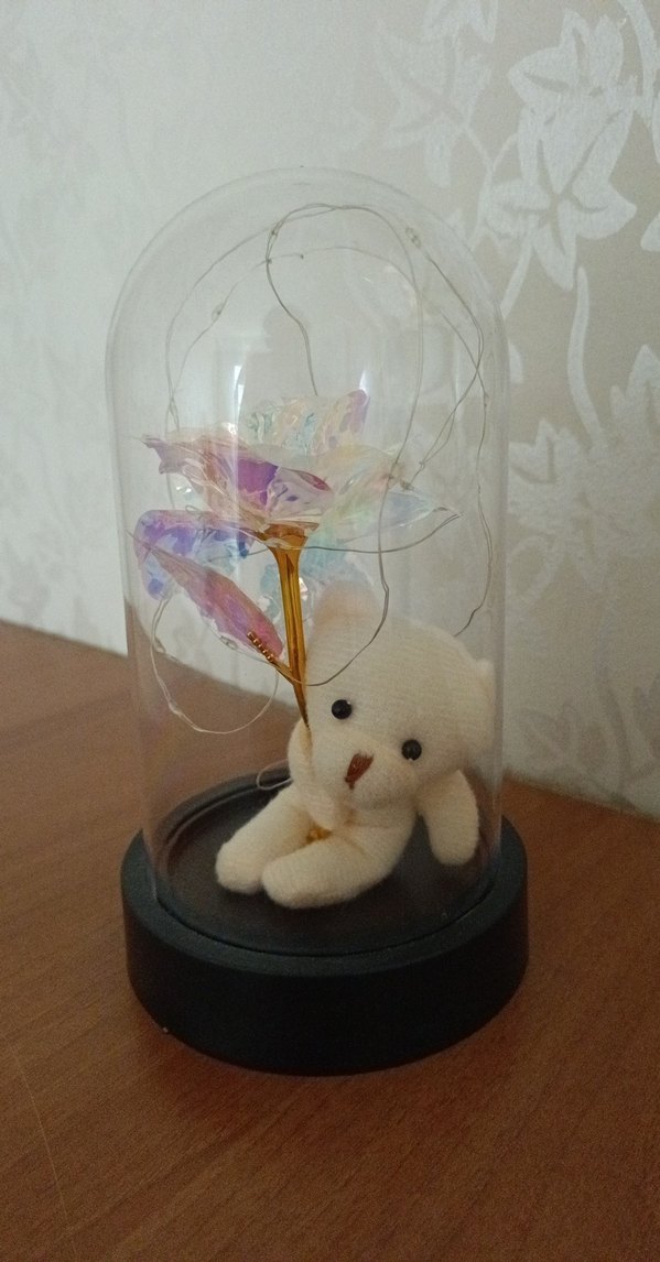 Cam Fanus İçinde Ayıcık ve Renkli Çiçek - Görsel 3