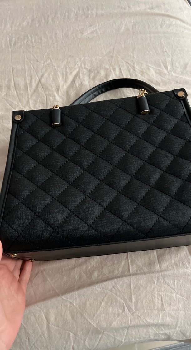 Siyah Deri Kapitone Kadın Çanta - Görsel 4