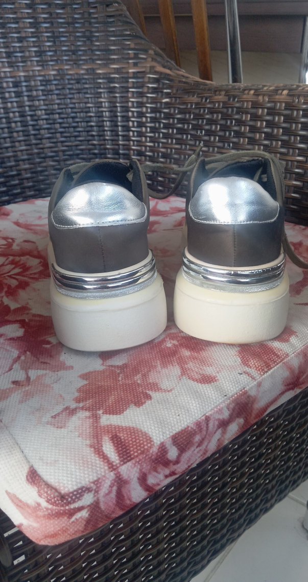 Elle kadın ayakkabı - Görsel 2