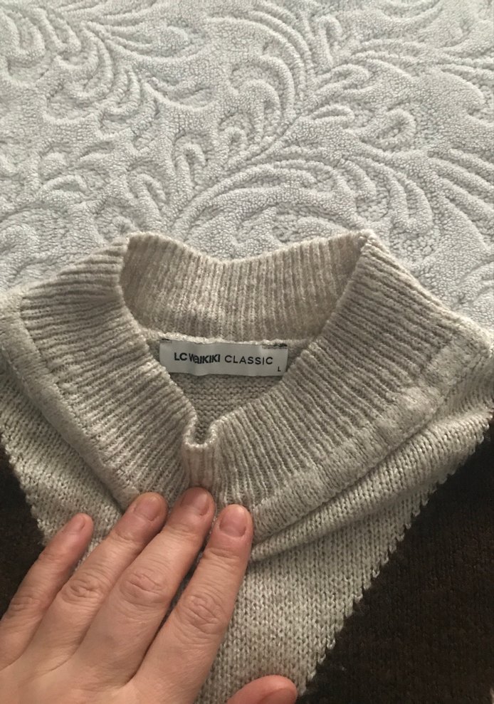 V Yaka Gri Örgü Kadın Kazak - Görsel 3