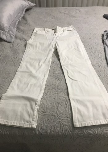 Beyaz Pamuklu Bol Kesim Kız Pantolon - Görsel 2