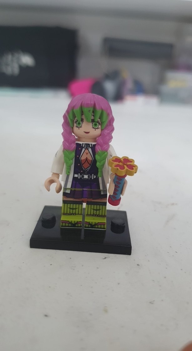 Renkli mitsuri demon slayer anime figür - Görsel 2