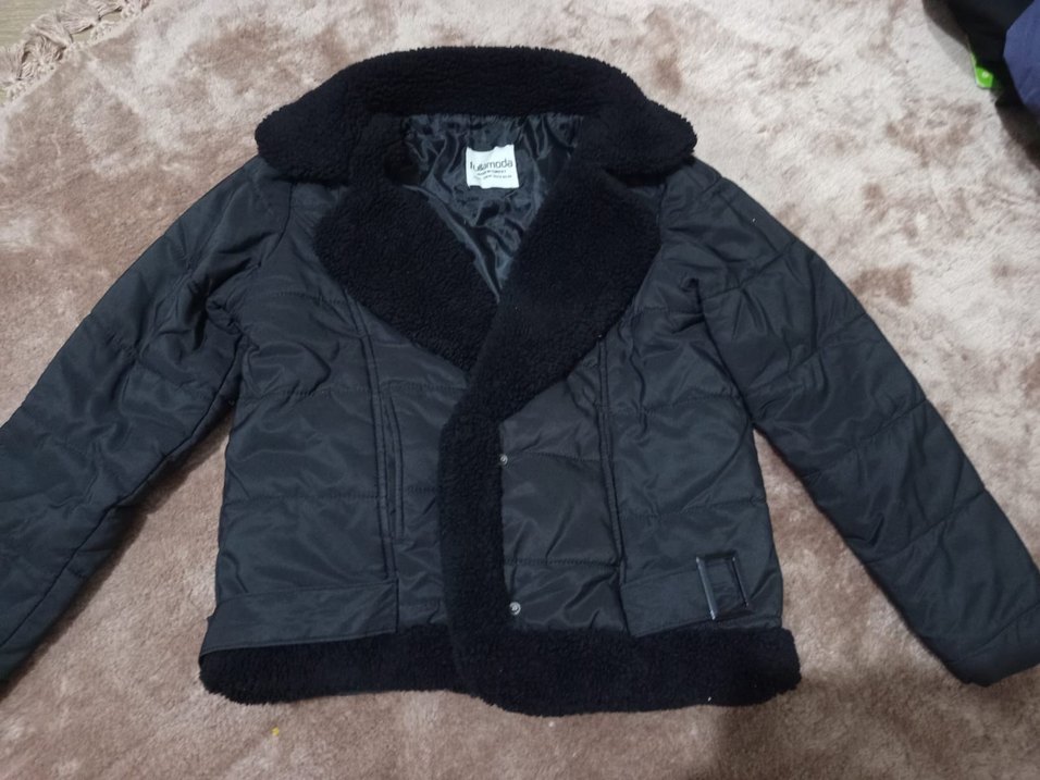 Siyah Kürklü Kadın Kışlık Mont - Görsel 3