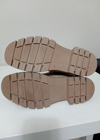 Bej Platform Topuklu Bağcıklı Deri Kadın Bot - Görsel 4