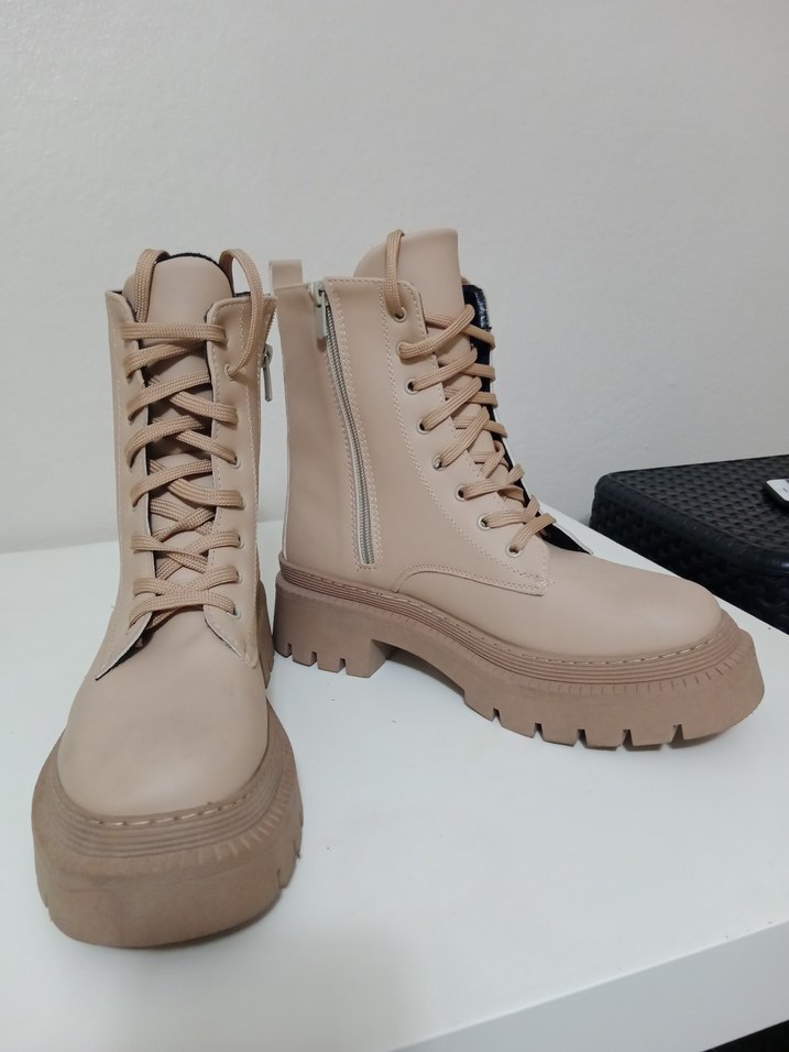 Bej Platform Topuklu Bağcıklı Deri Kadın Bot - Görsel 2