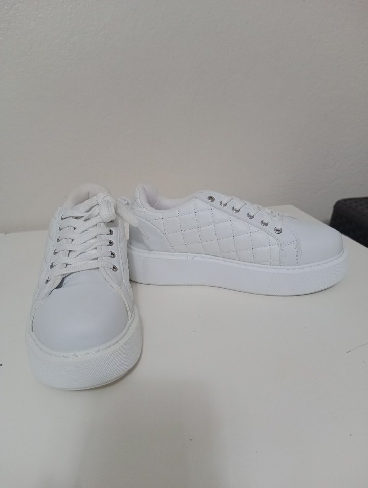 Beyaz Kadın Günlük Spor Ayakkabı - Görsel 2