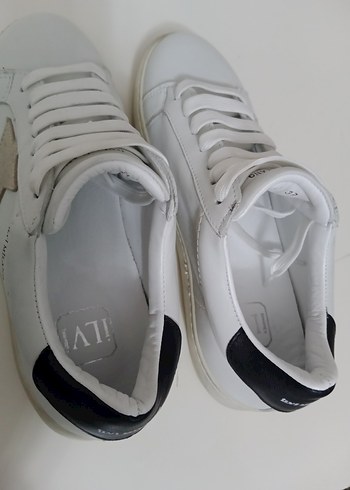 Beyaz Kadın Sneakers Gri Yıldız Detaylı - Görsel 3