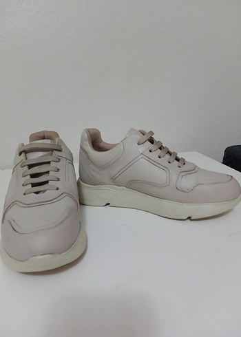 Bağcıklı Kadın Spor Ayakkabı - Görsel 2