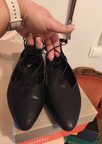 Siyah Bağcıklı Kadın Babet - Görsel 2