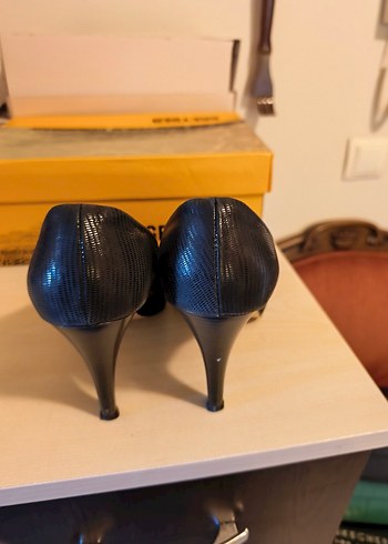 Siyah Yılan Desenli Stiletto Topuklu Kadın Ayakkabı - Görsel 2