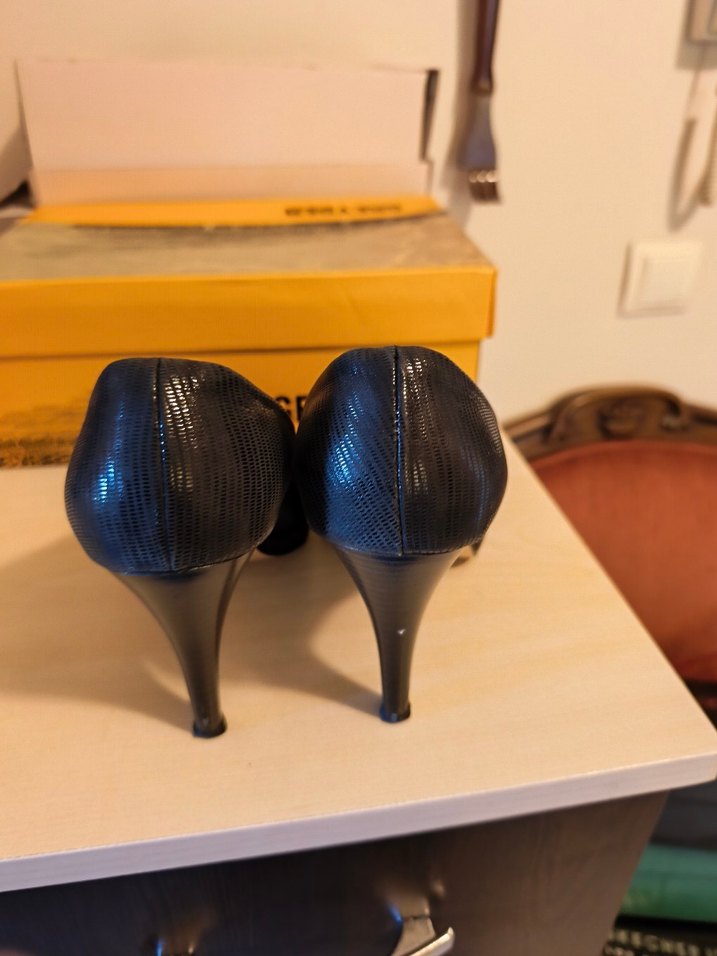 Siyah Yılan Desenli Stiletto Topuklu Kadın Ayakkabı - Görsel 2