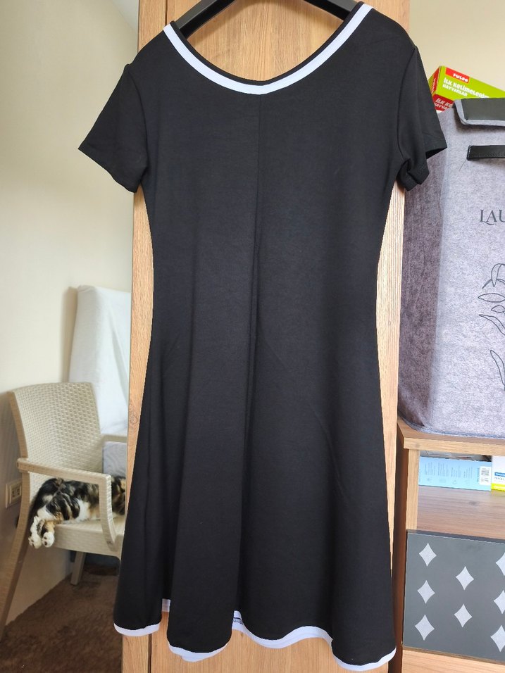 Kısa Kollu Siyah Midi Elbise - Görsel 2