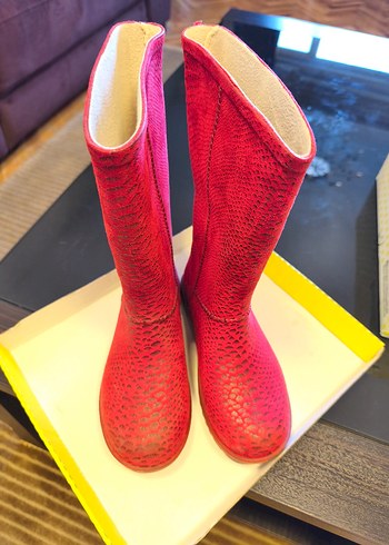 Kırmızı Yılan Desenli Kadın Yağmur Çizmesi - Görsel 4