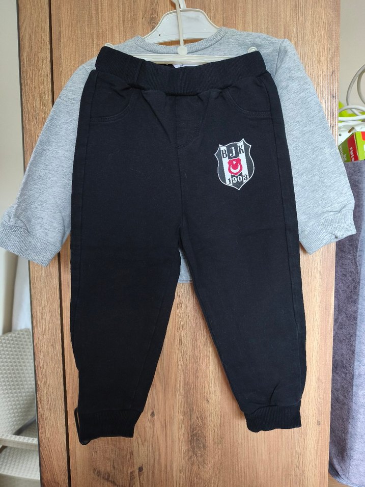 Beşiktaş Erkek Çocuk Gri Nakışlı Eşofman Takımı - Görsel 2