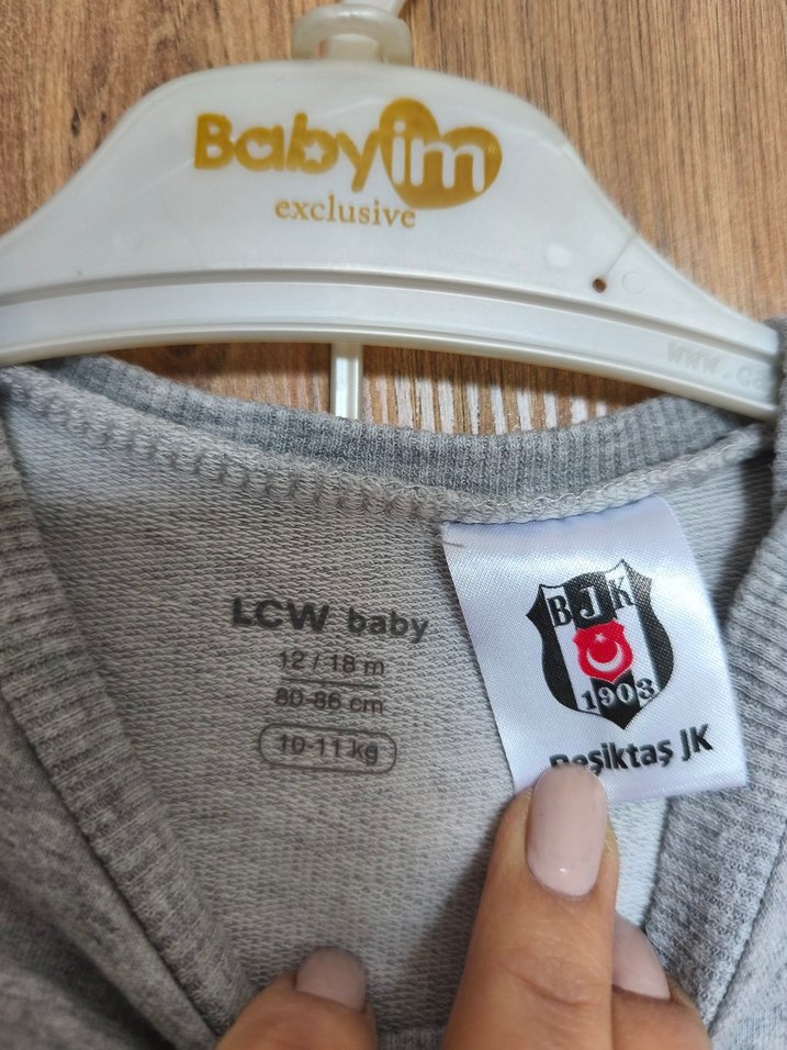 Beşiktaş Erkek Çocuk Gri Nakışlı Eşofman Takımı - Görsel 5