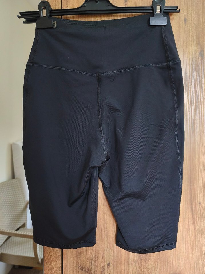 Siyah Midi Spor Şortu - Görsel 4