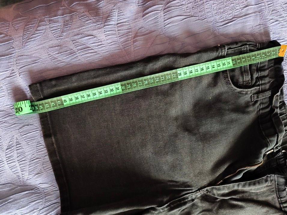 Siyah Bel Bantlı Bol Kesim Denim Şort - Görsel 4