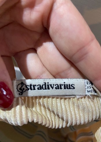 Stradivarius Sarı Çizgili Kısa Kollu Bluz - Görsel 3