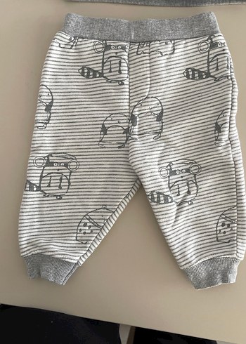 Gri Zebra Desenli Erkek Bebek Takımı - Görsel 3