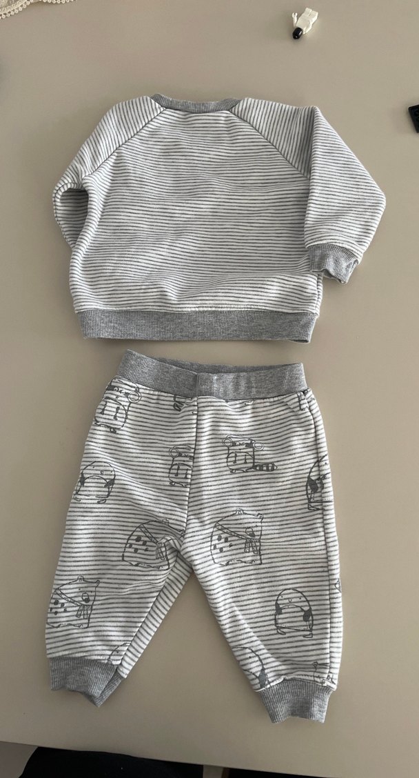 Gri Zebra Desenli Erkek Bebek Takımı - Görsel 4