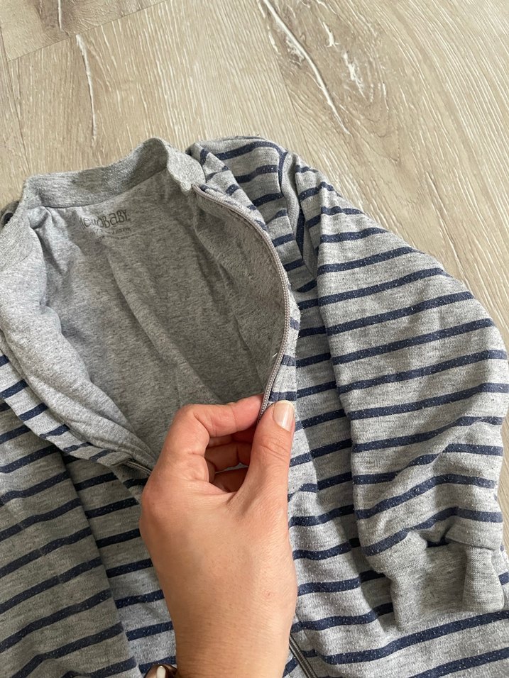 Gri Çizgili Fermuarlı Bebek Tulumu - Görsel 2