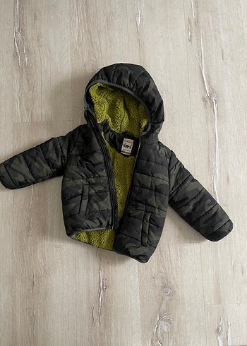 Erkek Çocuk Kamuflaj Desenli Kapüşonlu Mont - Görsel 2