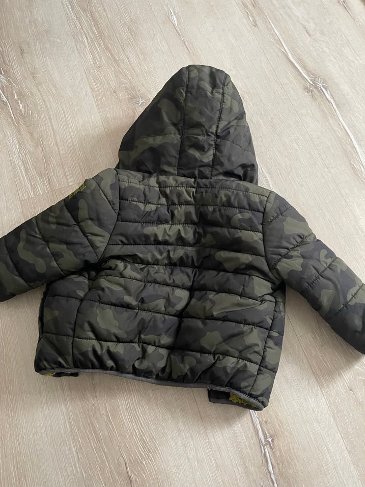 Erkek Çocuk Kamuflaj Desenli Kapüşonlu Mont - Görsel 4