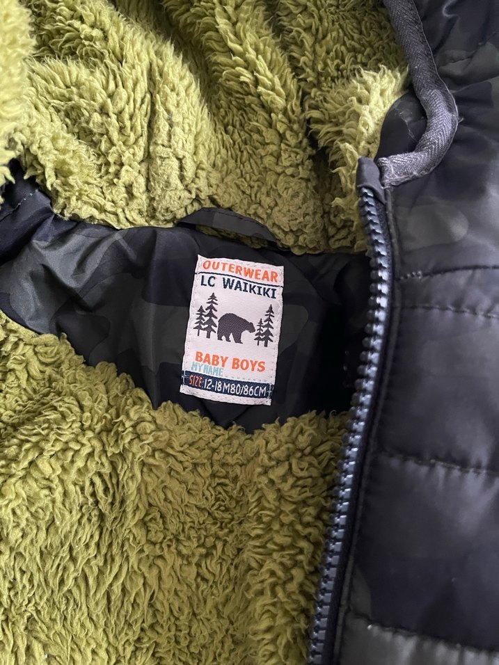 Erkek Çocuk Kamuflaj Desenli Kapüşonlu Mont - Görsel 3