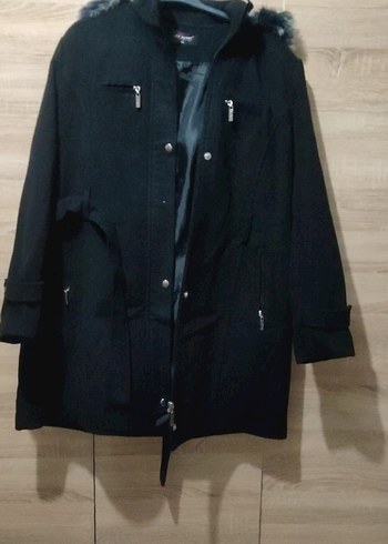 Kuşaklı Siyah Midi Kaban - Görsel 2