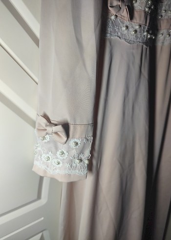 Dantel Detaylı Bej Uzun Kadın Elbise - Görsel 3