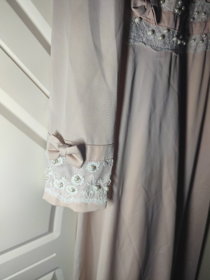 Dantel Detaylı Bej Uzun Kadın Elbise - Görsel 3