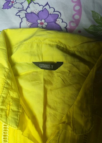 Sarı Düğmeli  Kısa Kollu Bluz - Görsel 3